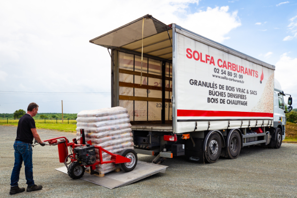 Livraison Granulés Bois ou pellet offert dans un rayon de 100km